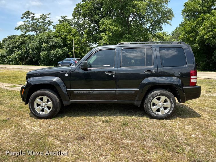 image for item ER3068 2012 Jeep Liberty SUV