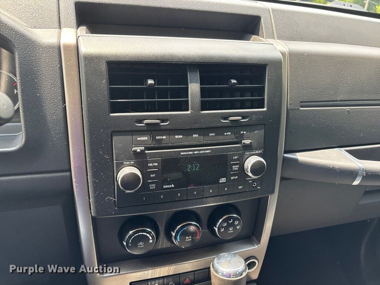 image for item ER3068 2012 Jeep Liberty SUV
