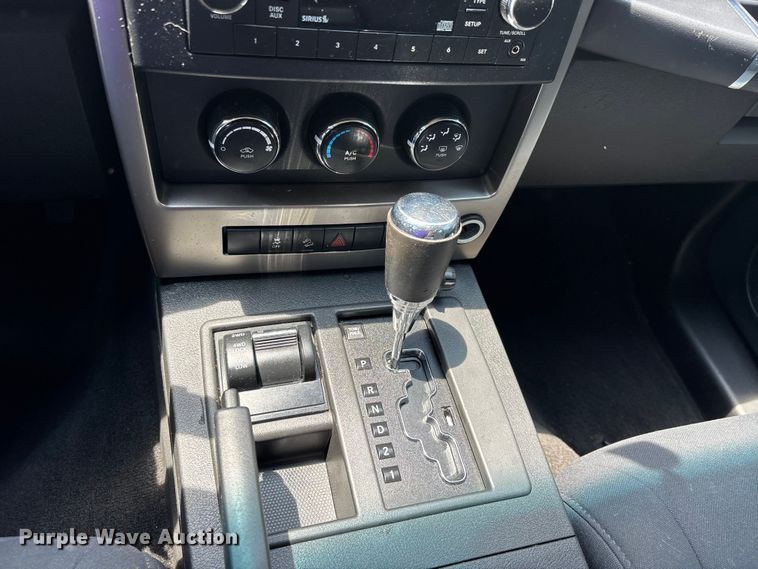 image for item ER3068 2012 Jeep Liberty SUV