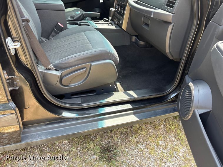 image for item ER3068 2012 Jeep Liberty SUV