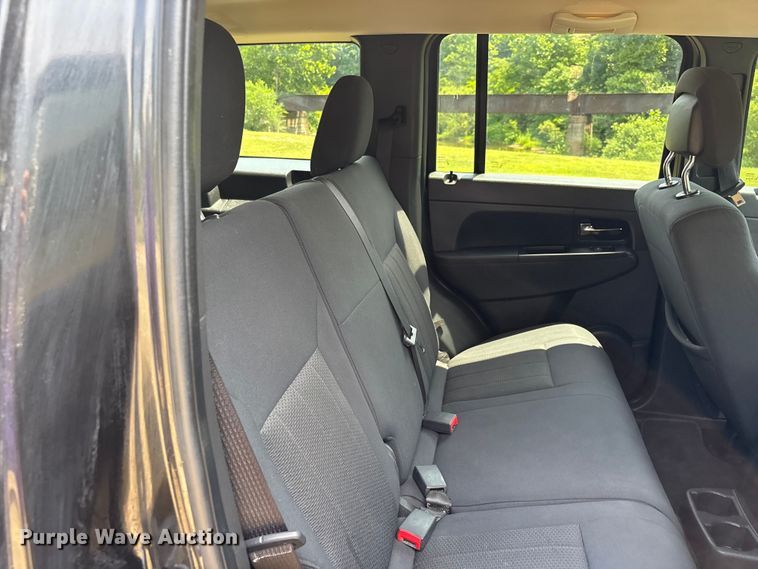 image for item ER3068 2012 Jeep Liberty SUV