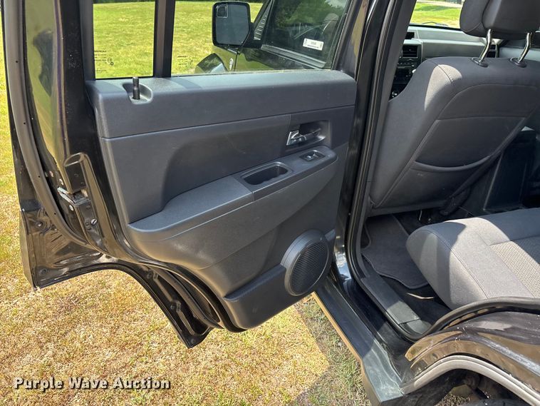 image for item ER3068 2012 Jeep Liberty SUV