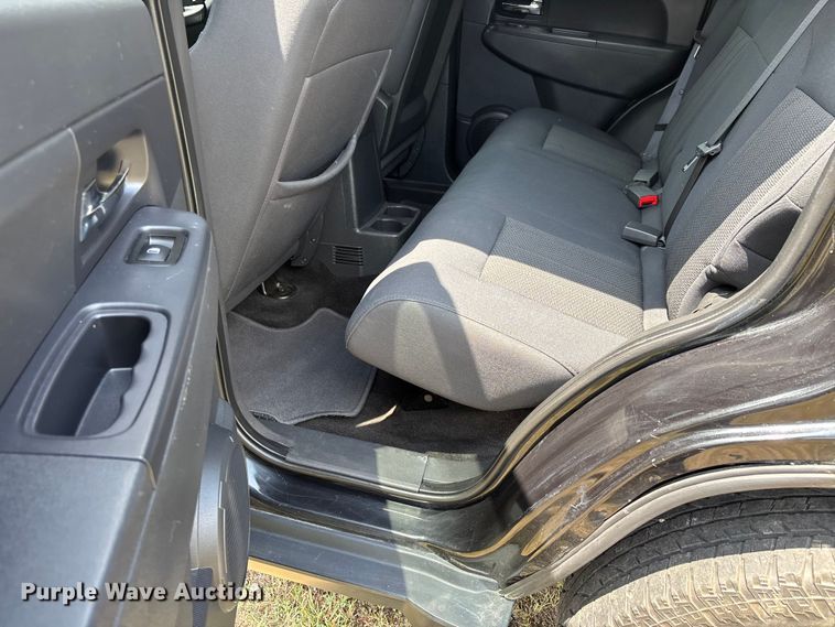 image for item ER3068 2012 Jeep Liberty SUV