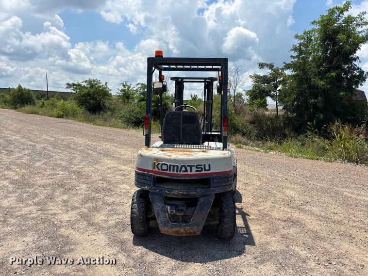 image for item ER3150 Komatsu FD20-11 forklift