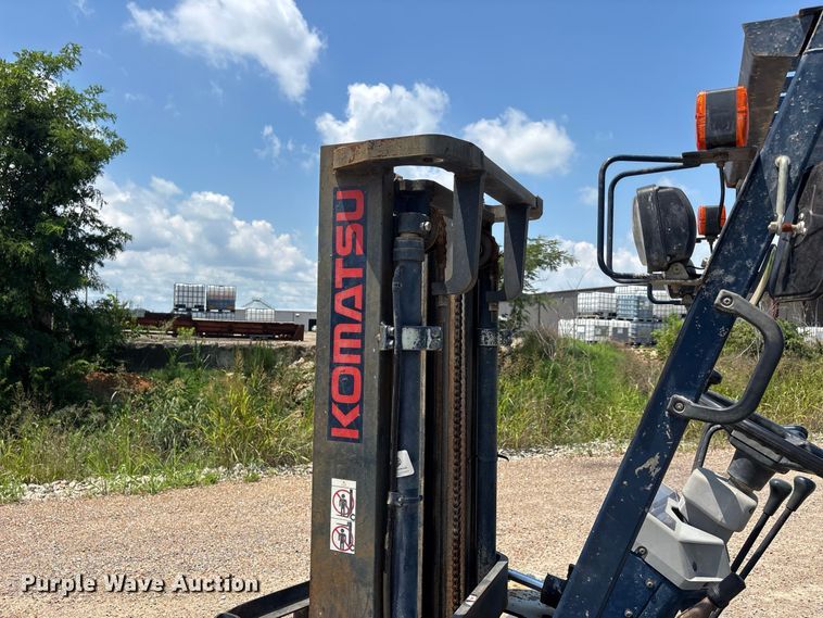 image for item ER3150 Komatsu FD20-11 forklift