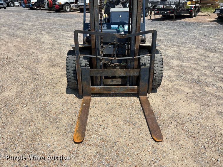 image for item ER3150 Komatsu FD20-11 forklift