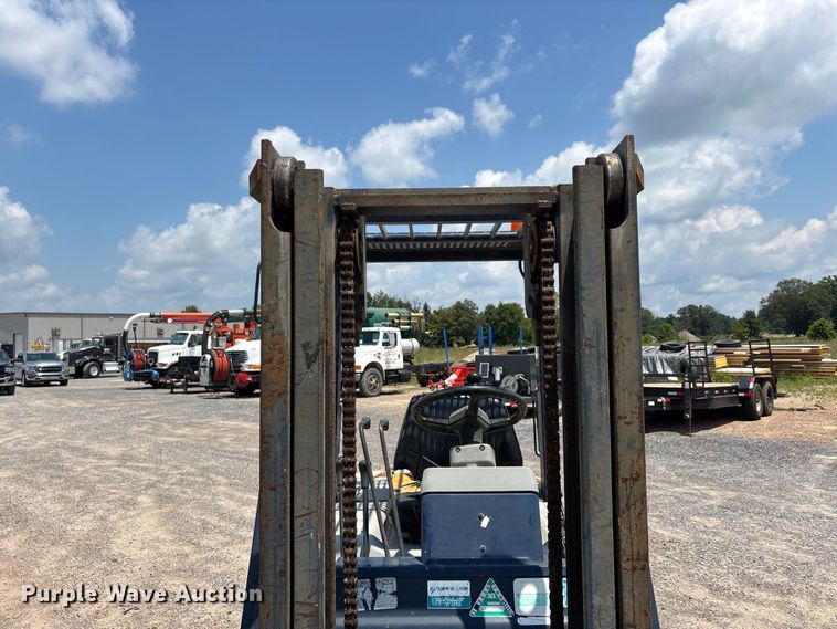 image for item ER3150 Komatsu FD20-11 forklift