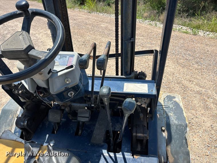 image for item ER3150 Komatsu FD20-11 forklift