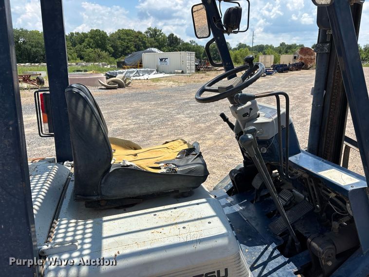 image for item ER3150 Komatsu FD20-11 forklift
