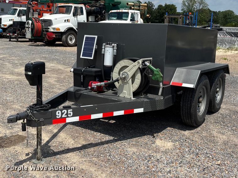 image for item ER3151 fuel trailer