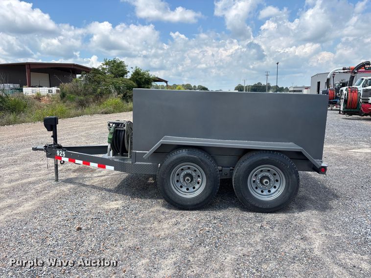 image for item ER3151 fuel trailer