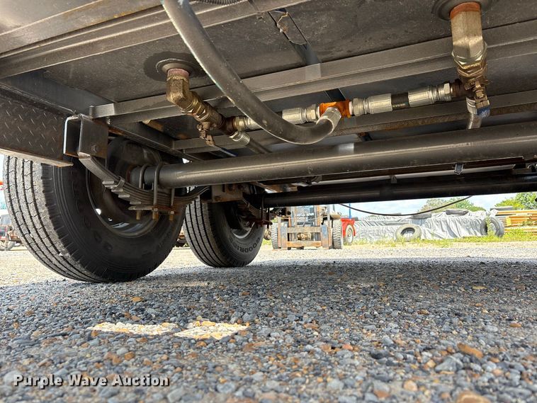 image for item ER3151 fuel trailer