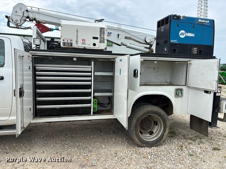 image for item ER3182 2018 RAM 5500 utility / service truck