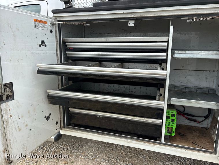 image for item ER3182 2018 RAM 5500 utility / service truck