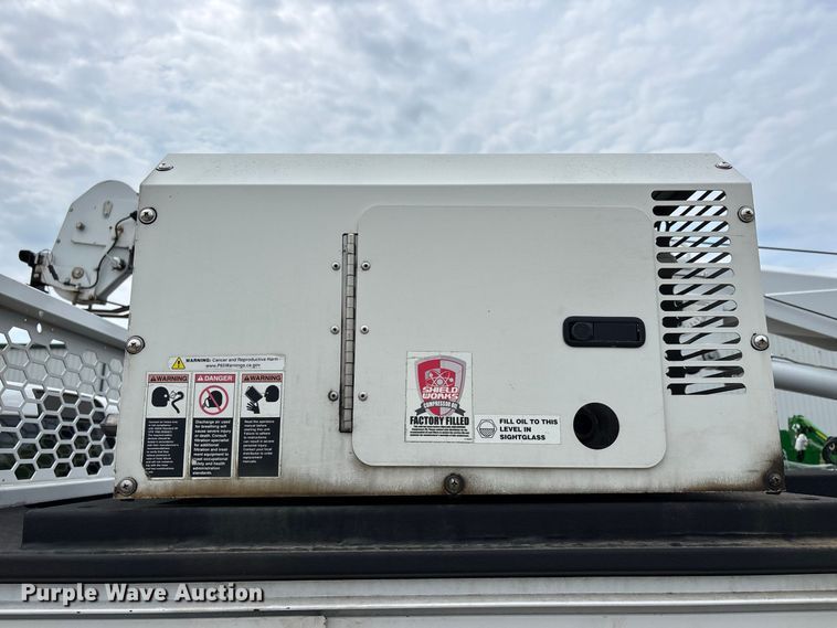 image for item ER3182 2018 RAM 5500 utility / service truck