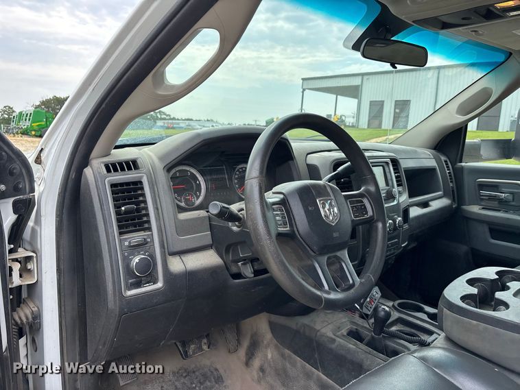 image for item ER3182 2018 RAM 5500 utility / service truck