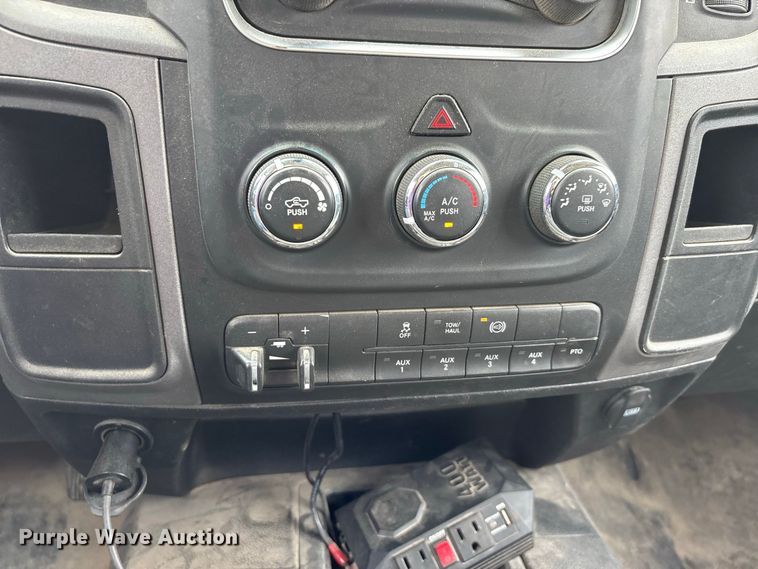 image for item ER3182 2018 RAM 5500 utility / service truck