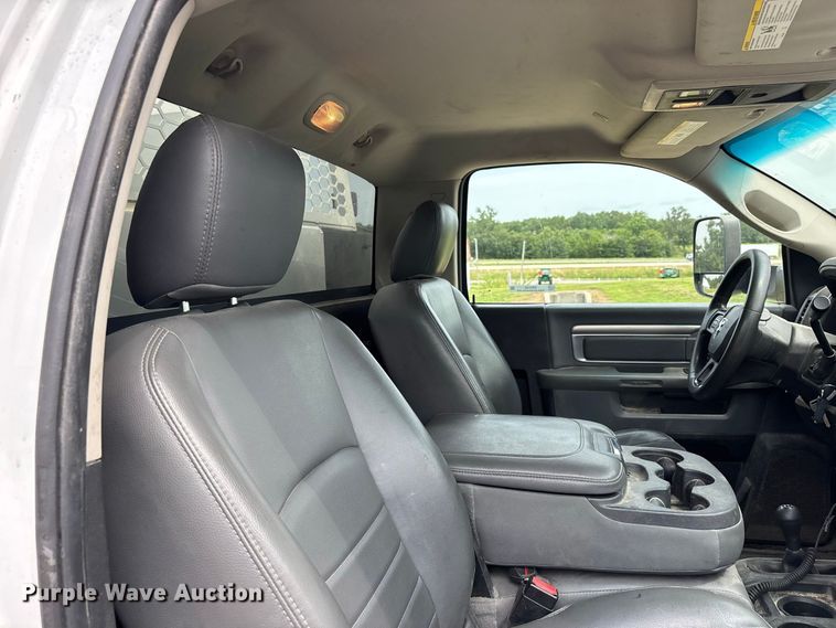 image for item ER3182 2018 RAM 5500 utility / service truck