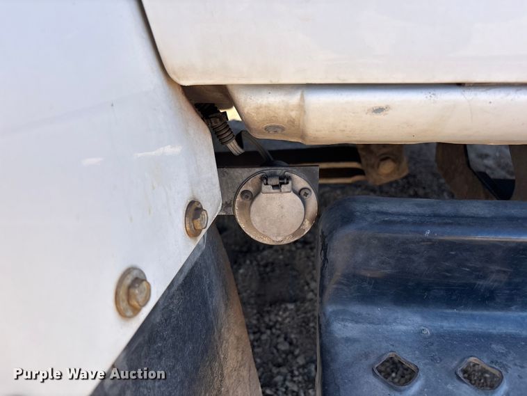 image for item ER7686 2008 Chevrolet C4500 flatbed truck