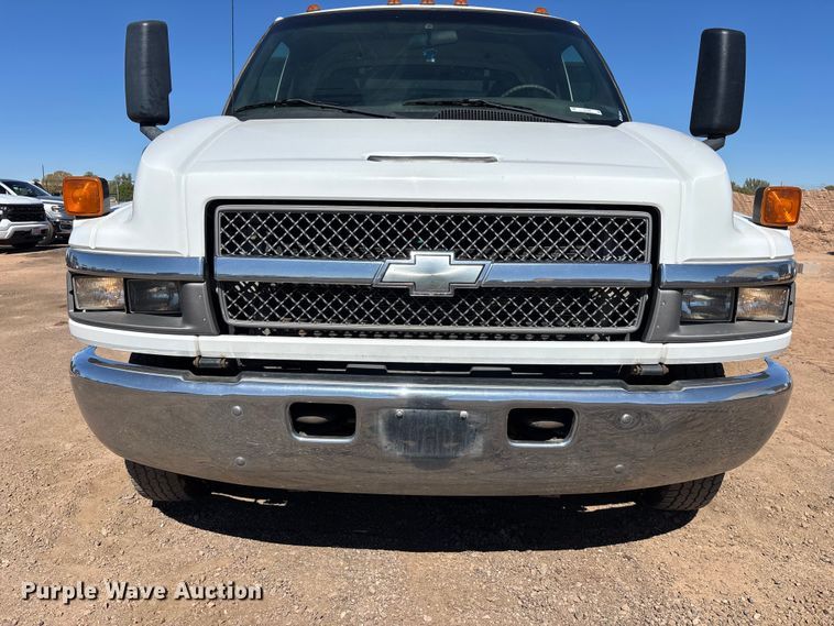 image for item ER7686 2008 Chevrolet C4500 flatbed truck