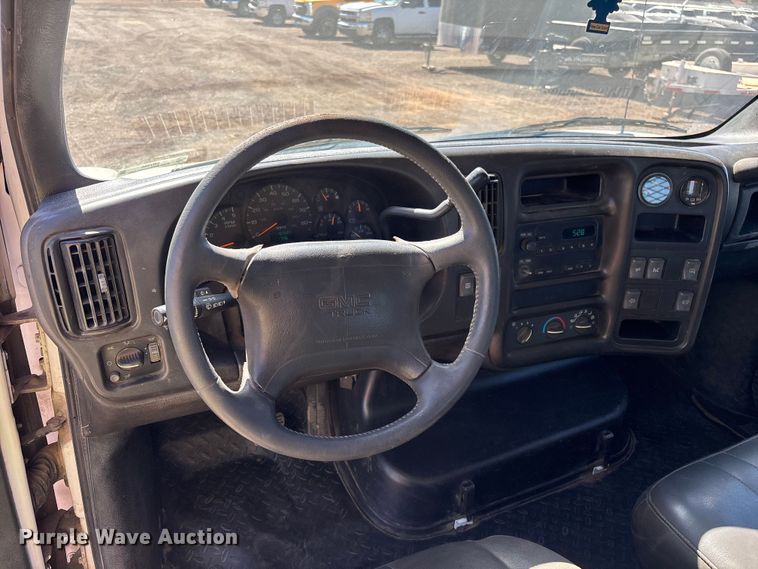 image for item ER7686 2008 Chevrolet C4500 flatbed truck