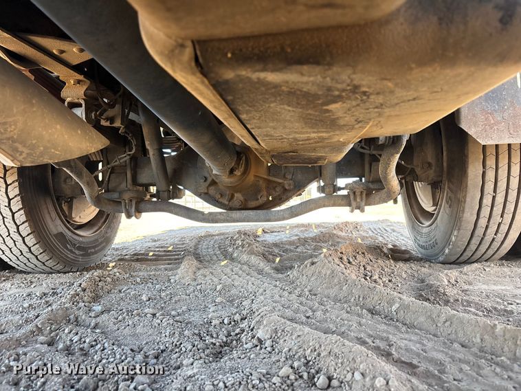 image for item ER7686 2008 Chevrolet C4500 flatbed truck