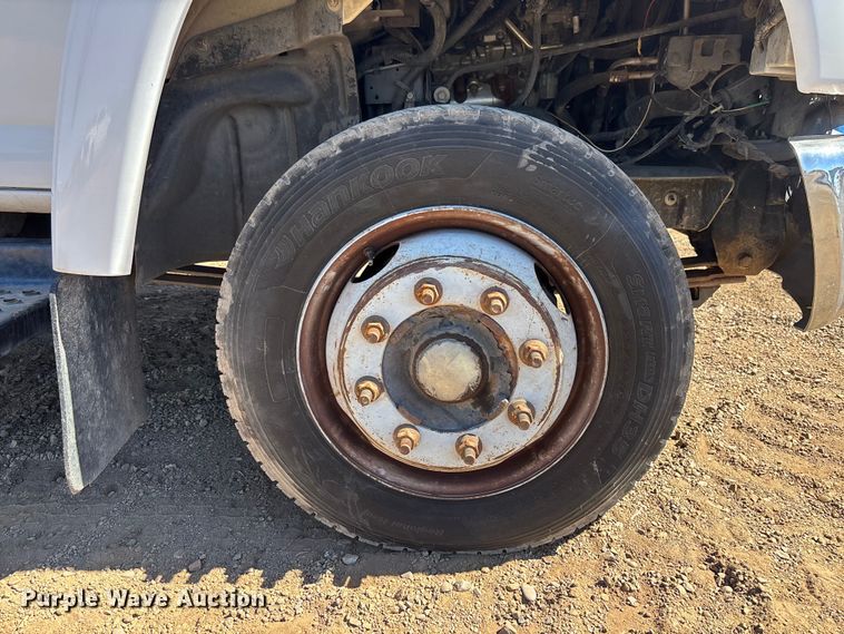 image for item ER7686 2008 Chevrolet C4500 flatbed truck