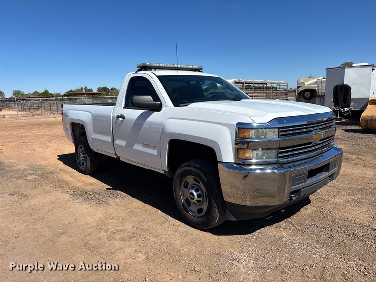image for item ER7687 2016 Chevrolet Silverado 2500HD pickup truck