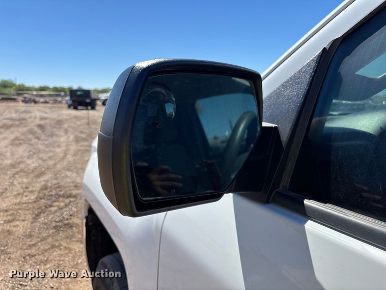image for item ER7687 2016 Chevrolet Silverado 2500HD pickup truck