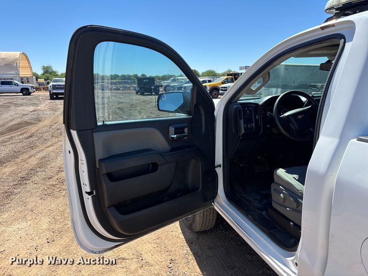 image for item ER7687 2016 Chevrolet Silverado 2500HD pickup truck