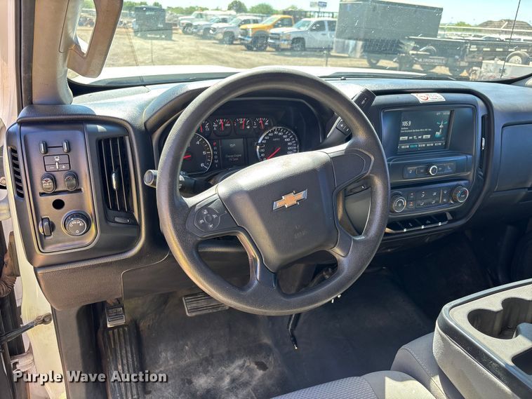 image for item ER7687 2016 Chevrolet Silverado 2500HD pickup truck
