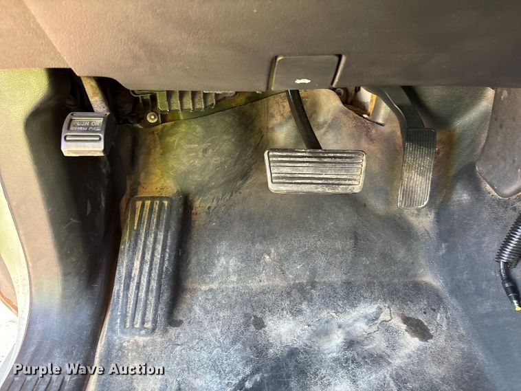image for item ER7687 2016 Chevrolet Silverado 2500HD pickup truck