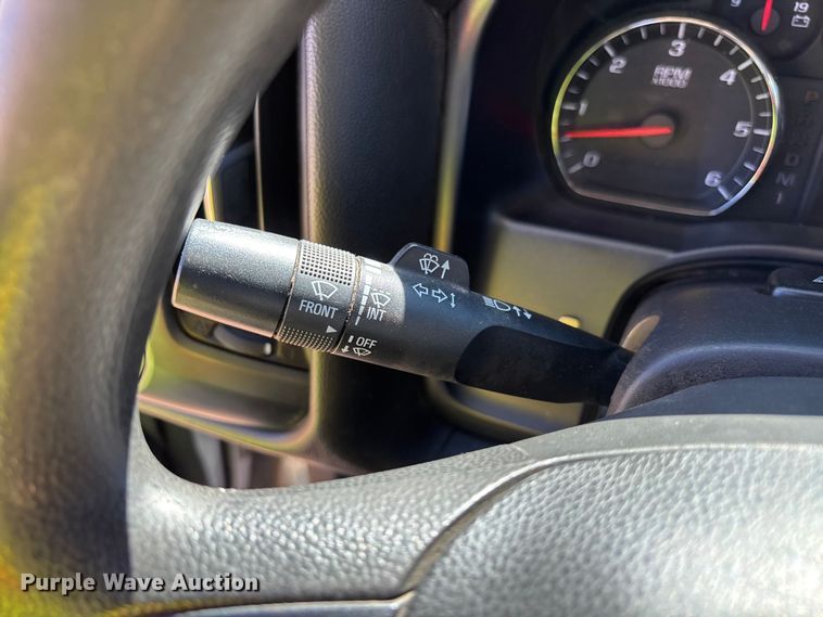 image for item ER7687 2016 Chevrolet Silverado 2500HD pickup truck