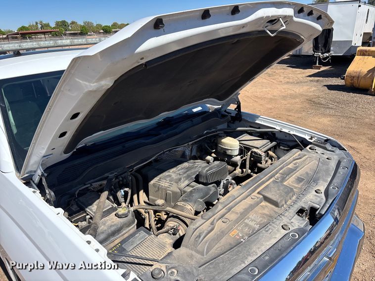 image for item ER7687 2016 Chevrolet Silverado 2500HD pickup truck