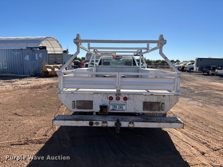 image for item ER7688 2010 Chevrolet Silverado 3500HD utility bed pickup truck