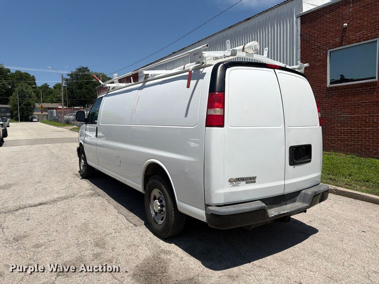 image for item ES6509 2013 Chevrolet Express 2500 van
