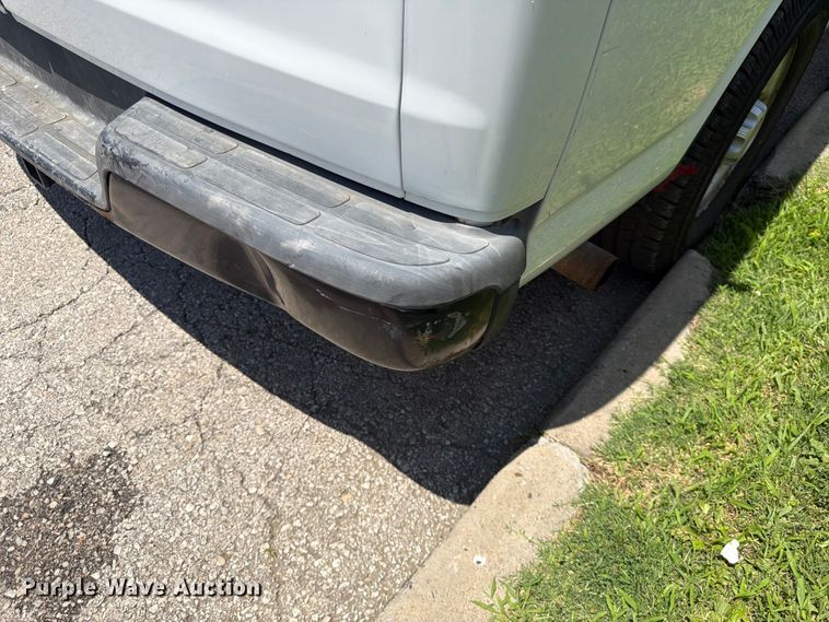 image for item ES6509 2013 Chevrolet Express 2500 van