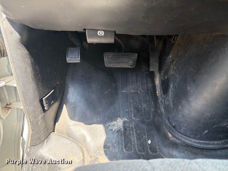 image for item ES6509 2013 Chevrolet Express 2500 van