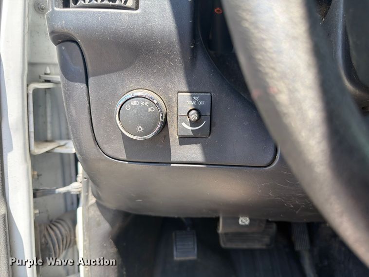 image for item ES6509 2013 Chevrolet Express 2500 van