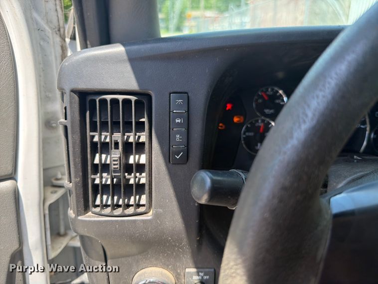 image for item ES6509 2013 Chevrolet Express 2500 van