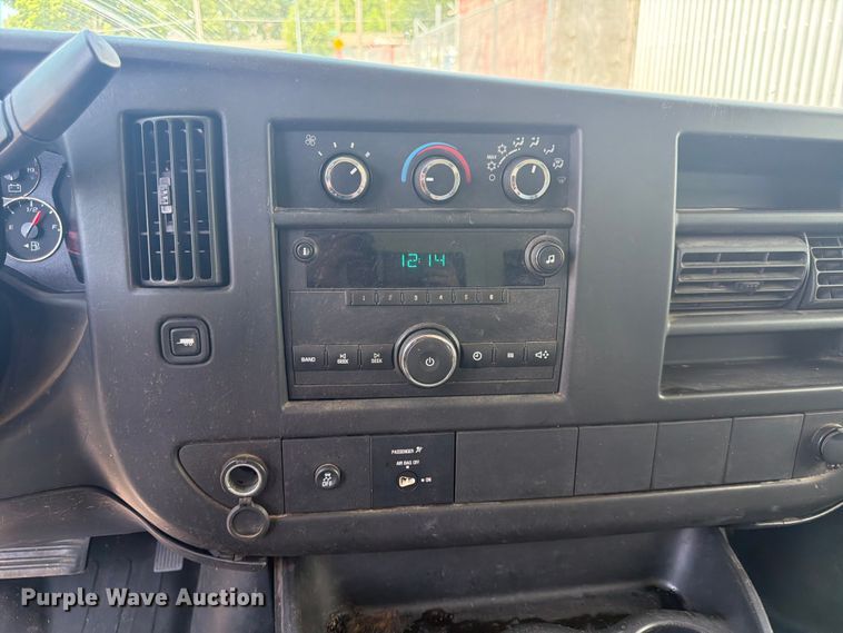 image for item ES6509 2013 Chevrolet Express 2500 van