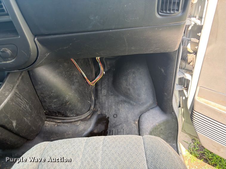 image for item ES6509 2013 Chevrolet Express 2500 van