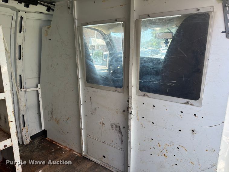 image for item ES6509 2013 Chevrolet Express 2500 van