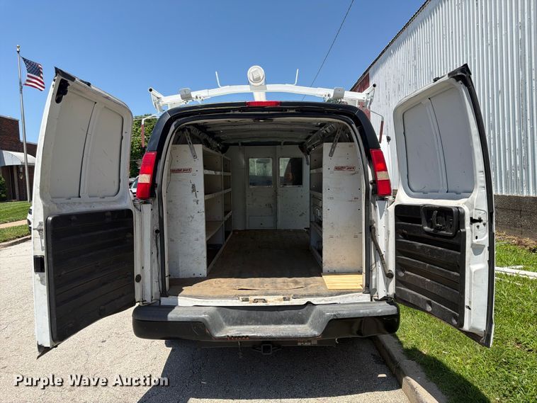 image for item ES6509 2013 Chevrolet Express 2500 van