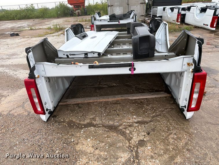 image for item ES6522 2026 Ford Pickup truck bed