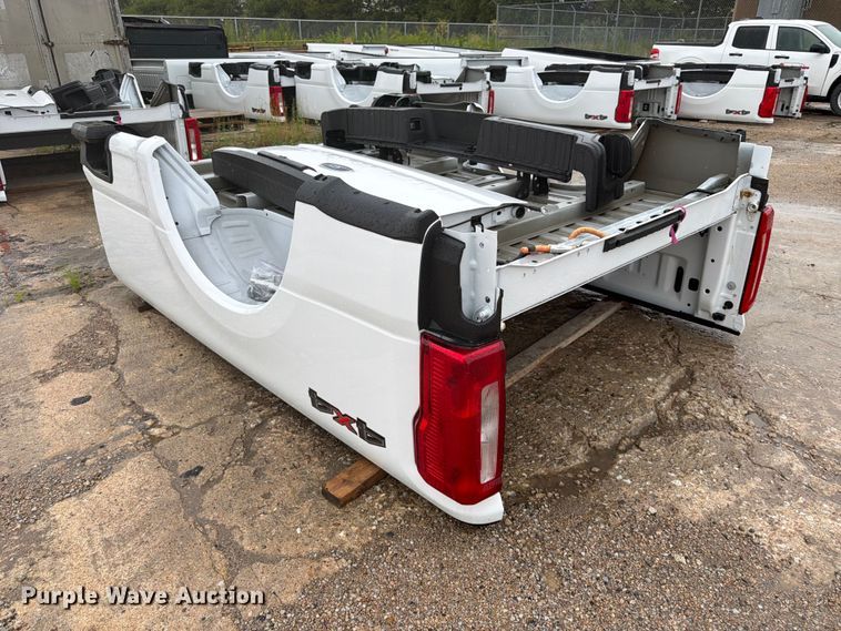 image for item ES6522 2026 Ford Pickup truck bed