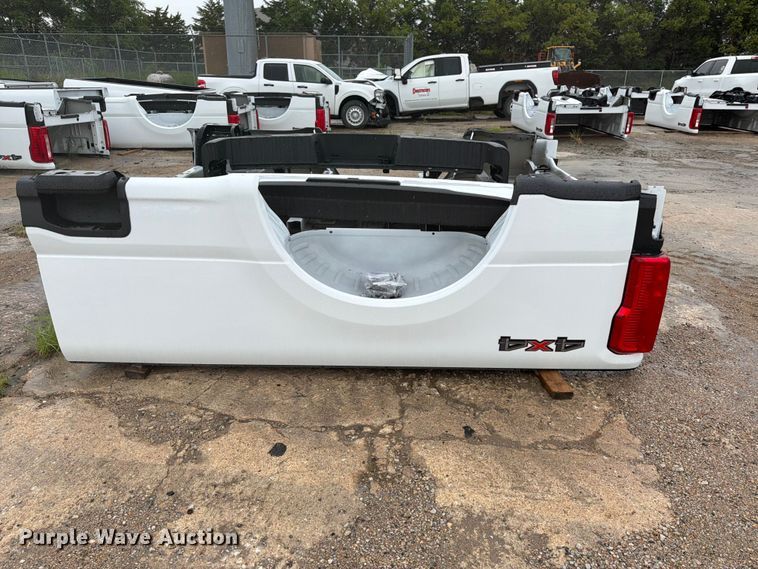 image for item ES6522 2026 Ford Pickup truck bed