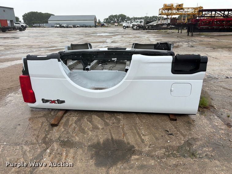 image for item ES6522 2026 Ford Pickup truck bed