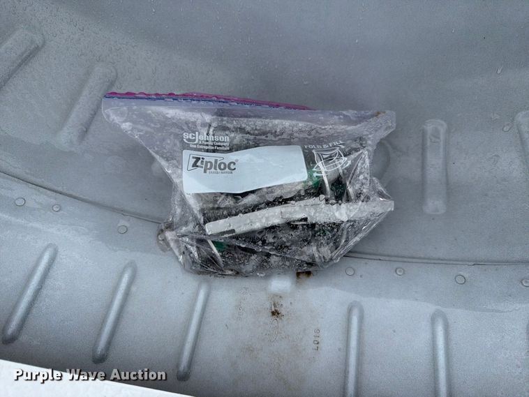 image for item ES6522 2026 Ford Pickup truck bed