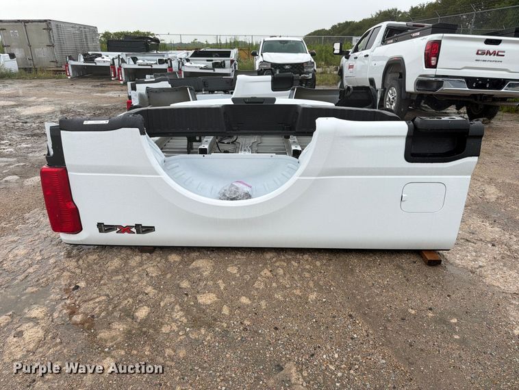 image for item ES6523 Pickup truck bed
